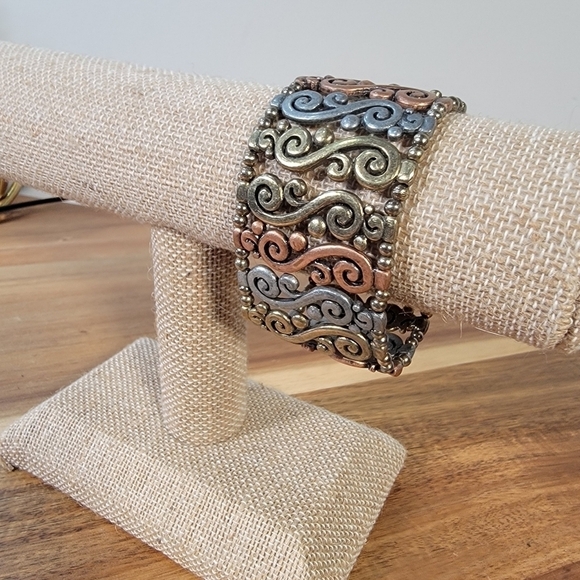 Mixed metal tones Scroll Stretch Bracelet - Picture 7 of 13